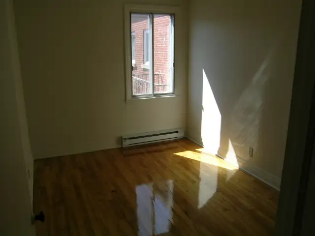 Côte-Saint-Luc - 4½, frigo   four inclus, dispo Avril/Mai ! - Photo 3