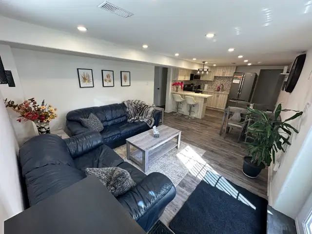 Female Student Rooms Oshawa | All-Inclusive | New