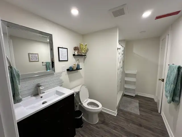 Female Student Rooms Oshawa | All-Inclusive | New - Photo 8