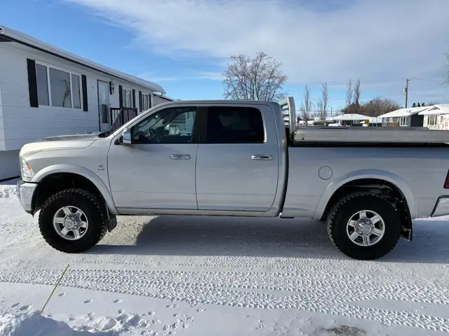 2011 Ram 2500 Laramie Diesel - Photo 4
