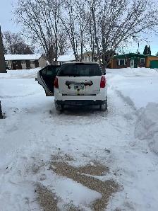 2013 White Chevy Equinox - Photo 4