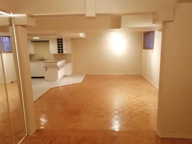 31/2 basement apartment chomedey heat, electric incl - Photo 4