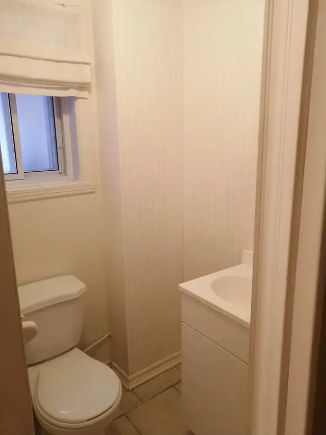 31/2 basement apartment chomedey heat, electric incl - Photo 8