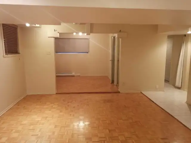 31/2 basement apartment chomedey heat, electric incl - Photo 10