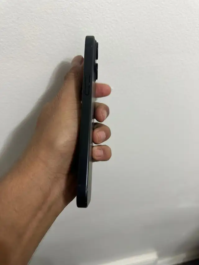 iPhone 15 128GB 89% batteryAirPods/Fast Charger Set/Delivery - Photo 5