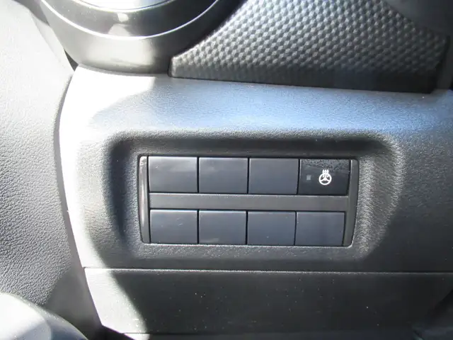 2024 Nissan Kicks SV Off Lease | Heated Seats | Heated Steering - Photo 17