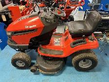 TRACTEUR A GAZON USAGÉ HUSQVARNA