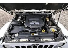 2014 Jeep WRANGLER UNLIMITED Polar Edition | Heated Leather | AS - Photo 9