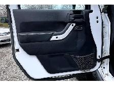 2014 Jeep WRANGLER UNLIMITED Polar Edition | Heated Leather | AS - Photo 18