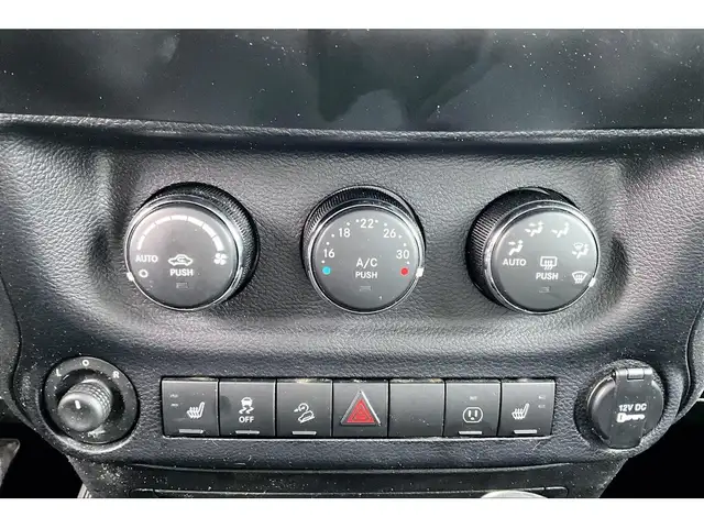 2014 Jeep WRANGLER UNLIMITED Polar Edition | Heated Leather | AS - Photo 23