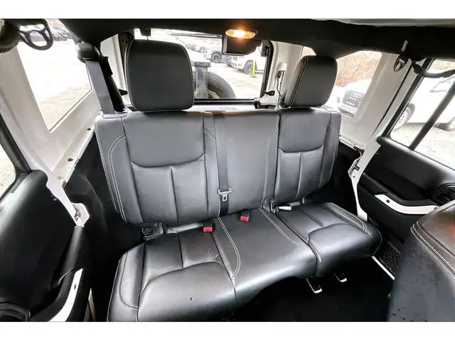 2014 Jeep WRANGLER UNLIMITED Polar Edition | Heated Leather | AS - Photo 27