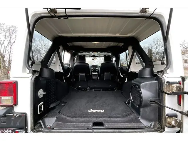 2014 Jeep WRANGLER UNLIMITED Polar Edition | Heated Leather | AS - Photo 28