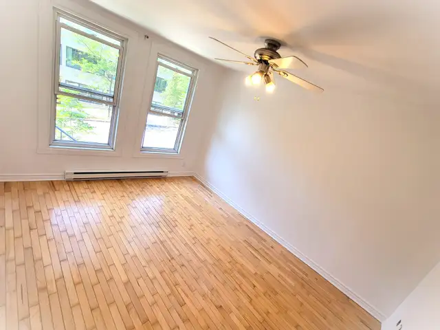 Beau Grand 5 ½, Ville-Marie, à 5 min. pieds du métro Frontenac - Photo 3