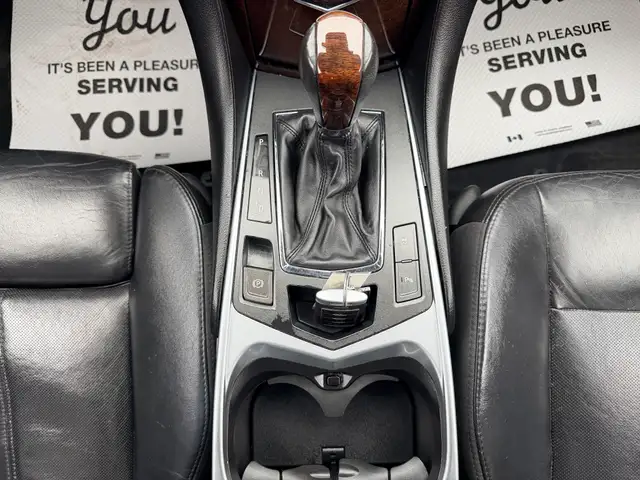 2011 Cadillac SRX 3.0 Luxury - Photo 19