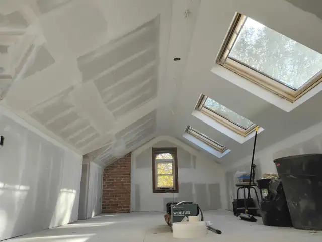 Drywall taper - Photo 2