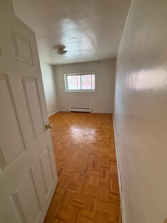 Balconies Spacious 2-Beds Apt in Rosemount $1999 All-Inclusive - Photo 8