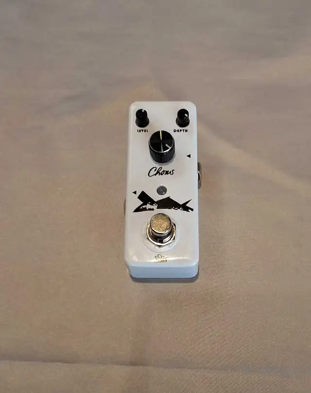 Iset Chorus Guitar Pedal
