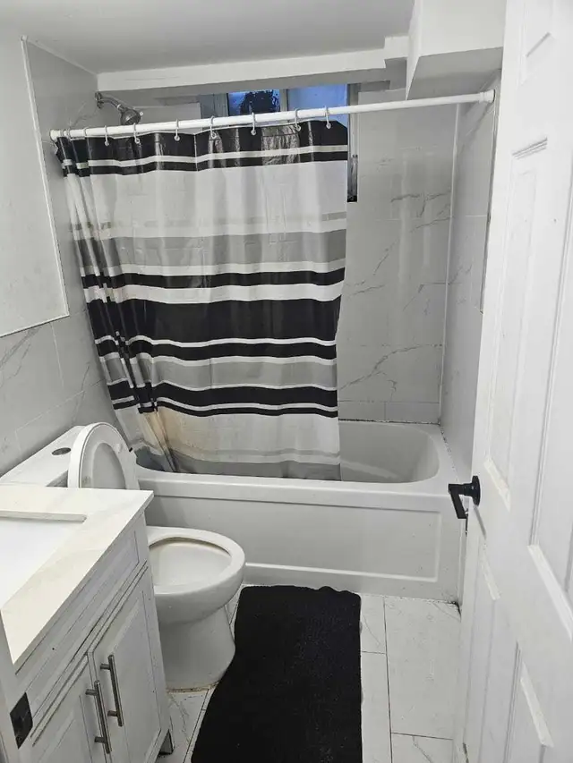 Sharing Room for rent in Scarborough - Photo 4