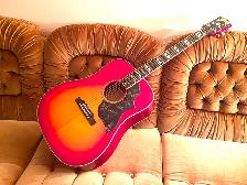 'NEW' Acoustic-Electric Guitar, Hummingbird, Excellent!! - Photo 2