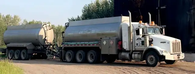 IMMEDIATELY HIRING EXPERIENCED OILFIELD CLASS 1 AND CLASS 3 - Photo 2