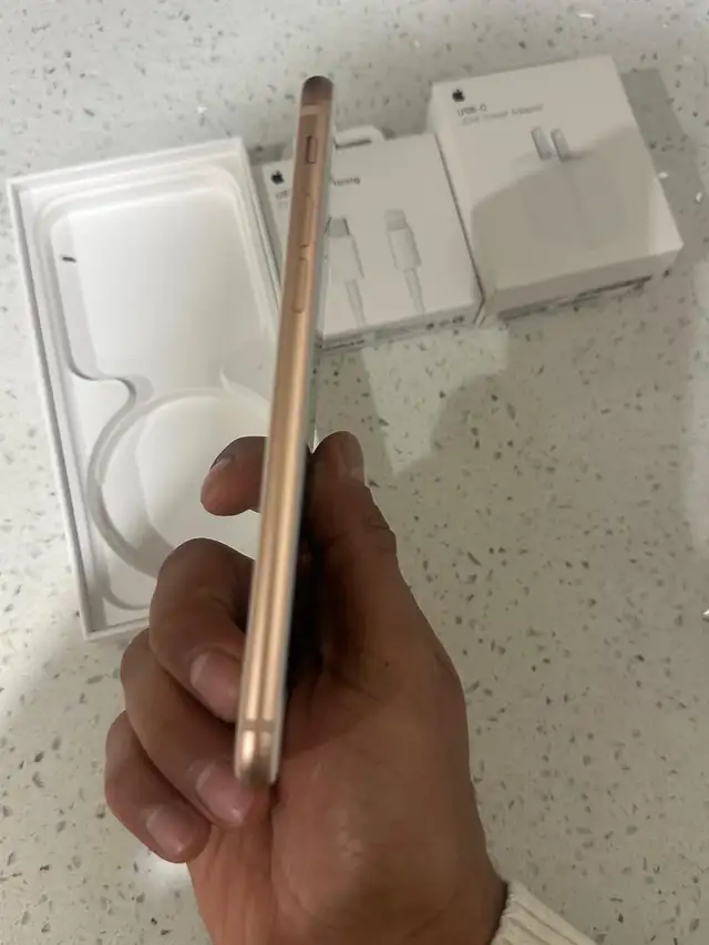 iPhone 8 64GB Airpods/Charger Set/Delivery - Photo 5