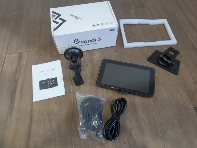 Brand New Podofo 7" Portable CarPlay Screen For Sale - Photo 3