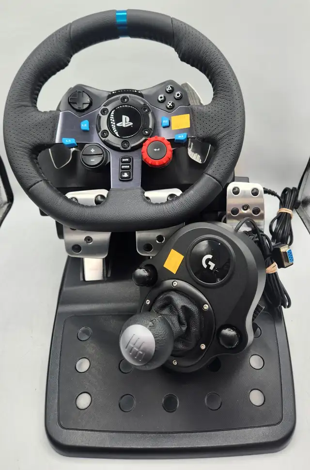 Logitech G29 Steering Wheel with Pedal for Playstation/PC