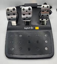 Logitech G29 Steering Wheel with Pedal for Playstation/PC - Photo 2