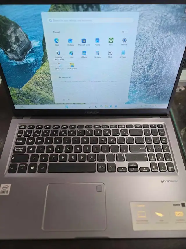 Asus Vivobook With Charger