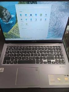 Asus Vivobook With Charger