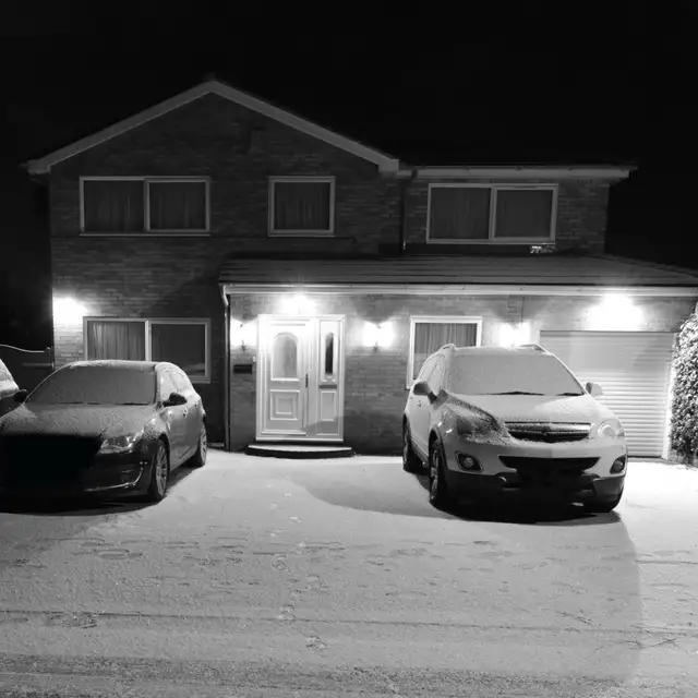 Smarter Security Starts with Intelligent Cameras and Alarms - Photo 3