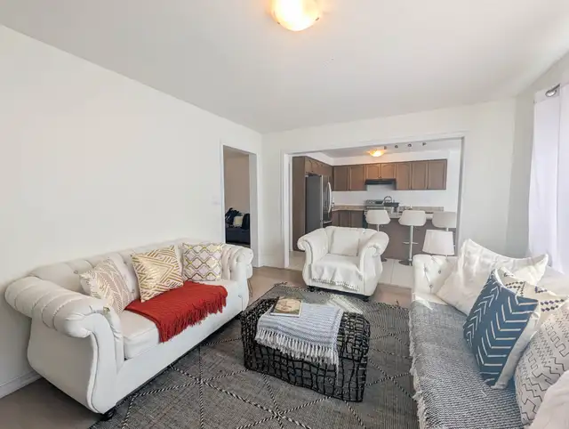 6 Honey Comb Trail, Thorold - 4 Bedroom House - Photo 4