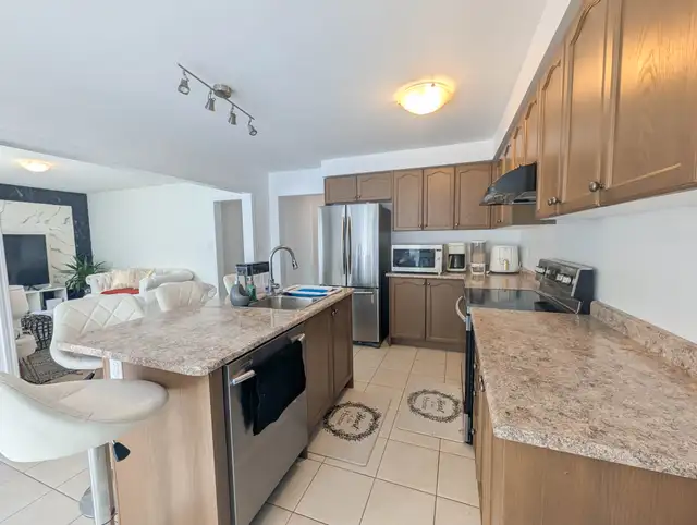 6 Honey Comb Trail, Thorold - 4 Bedroom House - Photo 10