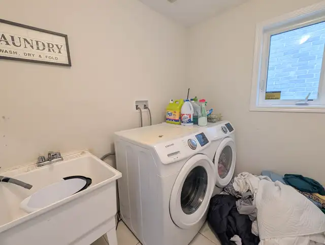 6 Honey Comb Trail, Thorold - 4 Bedroom House - Photo 13