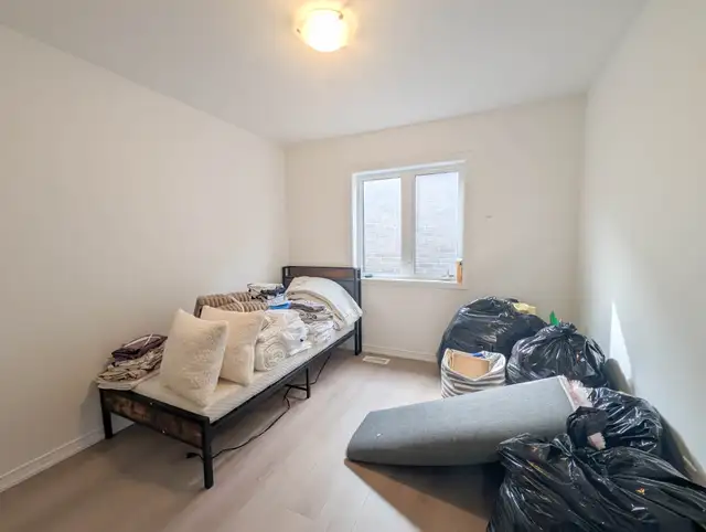 6 Honey Comb Trail, Thorold - 4 Bedroom House - Photo 22