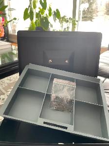 CASH BOX NEW. W: 7" L: 10" H: 4" Grey with 2 keys - Photo 2