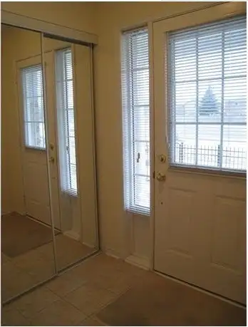 3 BDs semi-house for rent in  Markham - Photo 2