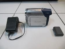 Canon Model ZR800 Mini DV 1000x Digital Zoom Video Camera Works