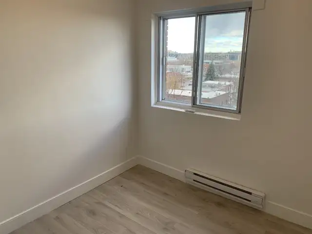 3 1/2 RÉNOVÉ – INTERNET INCLUS – MÉTRO – BALCON – ÉLECTROS - Photo 7