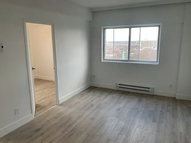 3 1/2 RÉNOVÉ – INTERNET INCLUS – MÉTRO – BALCON – ÉLECTROS - Photo 8