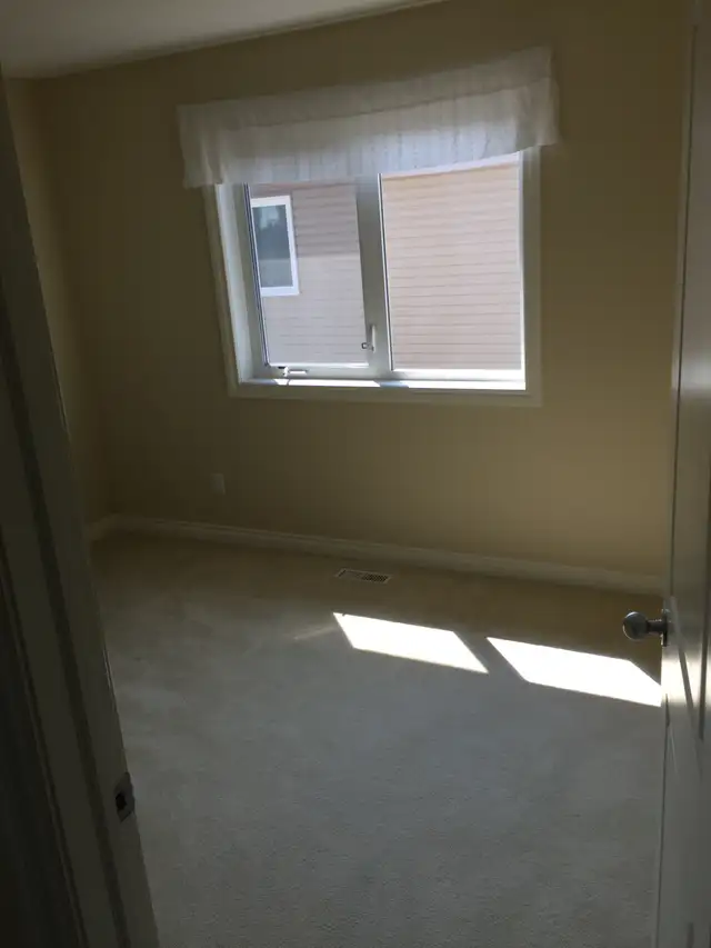 A True Gem in Spruce Grove Available for Rent - Photo 8