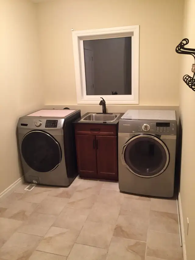 A True Gem in Spruce Grove Available for Rent - Photo 10