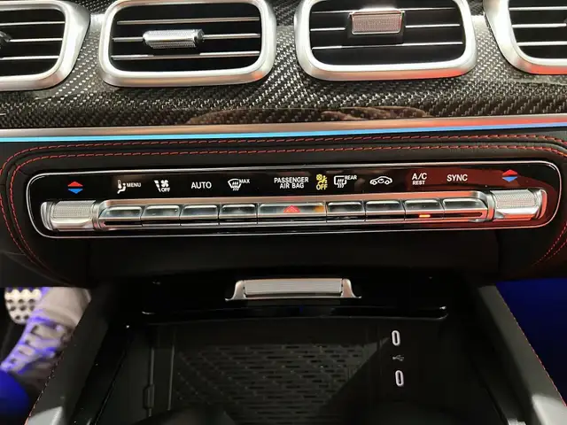 2025 Mercedes-Benz GLE AMG GLE 53 Yes, only 26 km's! No luxury t - Photo 7