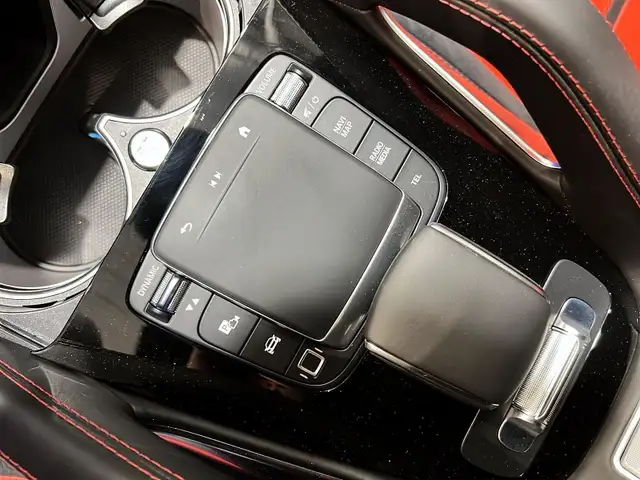 2025 Mercedes-Benz GLE AMG GLE 53 Yes, only 26 km's! No luxury t - Photo 8