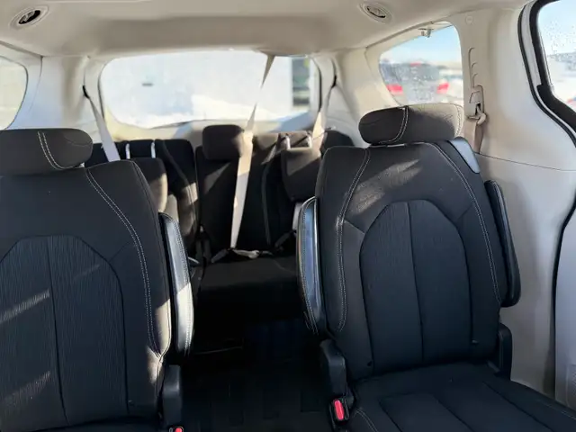 2021 Chrysler Grand Caravan - Photo 10
