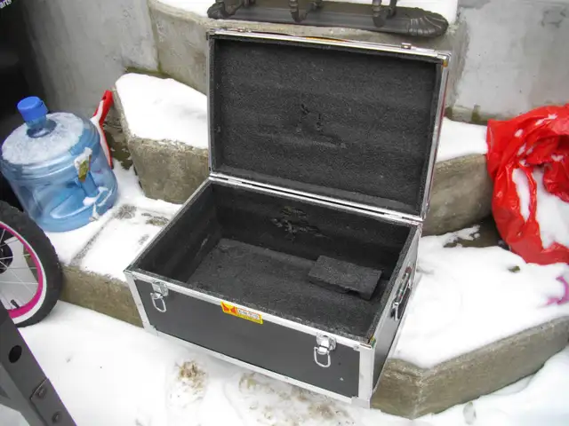 20 x 13 x 10 storage crate - Photo 2