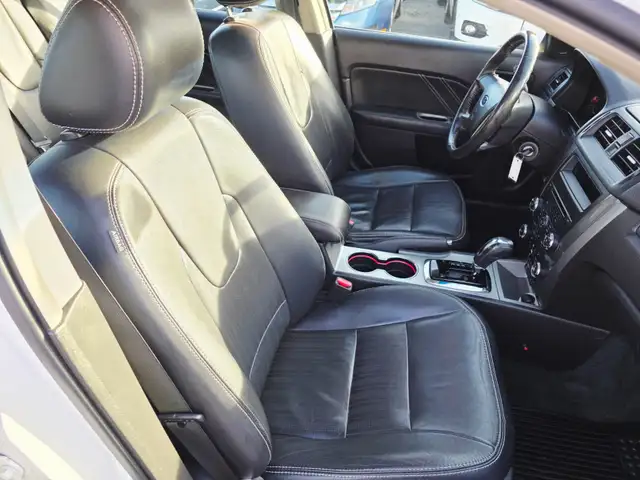 2011 Ford Fusion SPORT AWD V6 Backup Camera Sunroof Leather Seat - Photo 11