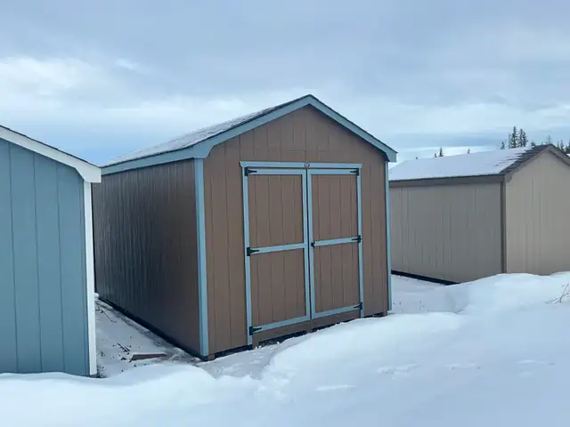 Beautiful Backyard Buildings! - Photo 9