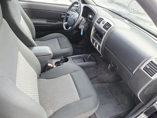 2009 GMC Canyon 4X4 Crew Cab One Owner - Photo 13