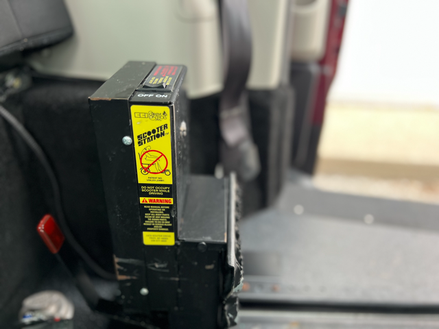 2019 Dodge Grand Caravan WHEELCHAIR VAN-POWER RAMP-10KMS-SWIVEL - Photo 6